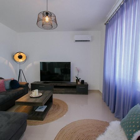 Luxury Apartment Di Трогир Екстериор снимка